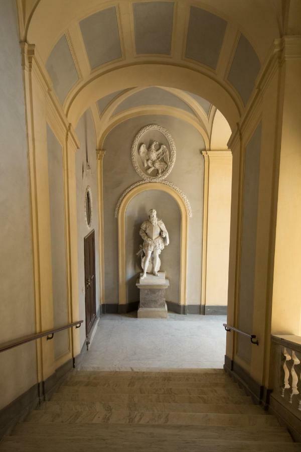Palazzo Doria D'Angri Suites Наполи Екстериор снимка