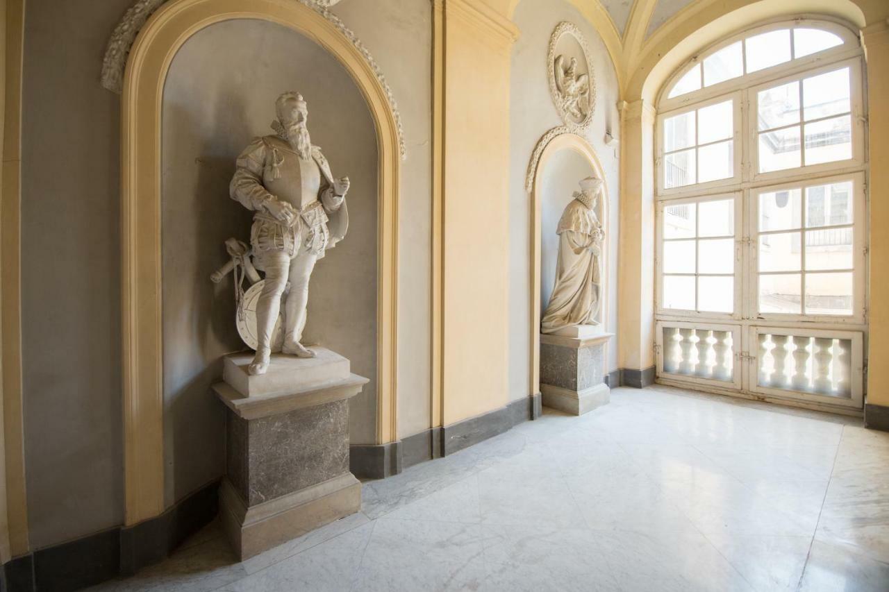 Palazzo Doria D'Angri Suites Наполи Екстериор снимка